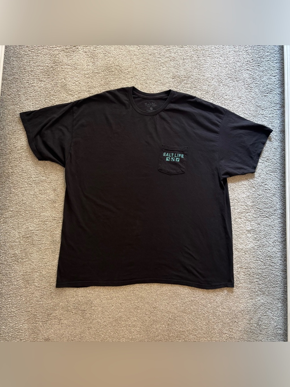Men’s 3XL Salt Life Black Short Sleeve Pocket Tee with Teal Logo